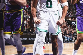 爱游戏- 塔图姆技巧赛夺冠视频 